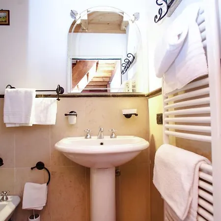 ベッド・アンド・ブレックファスト Ortigia Bedda 3*