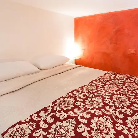 Panzió Ortigia Bedda 3*